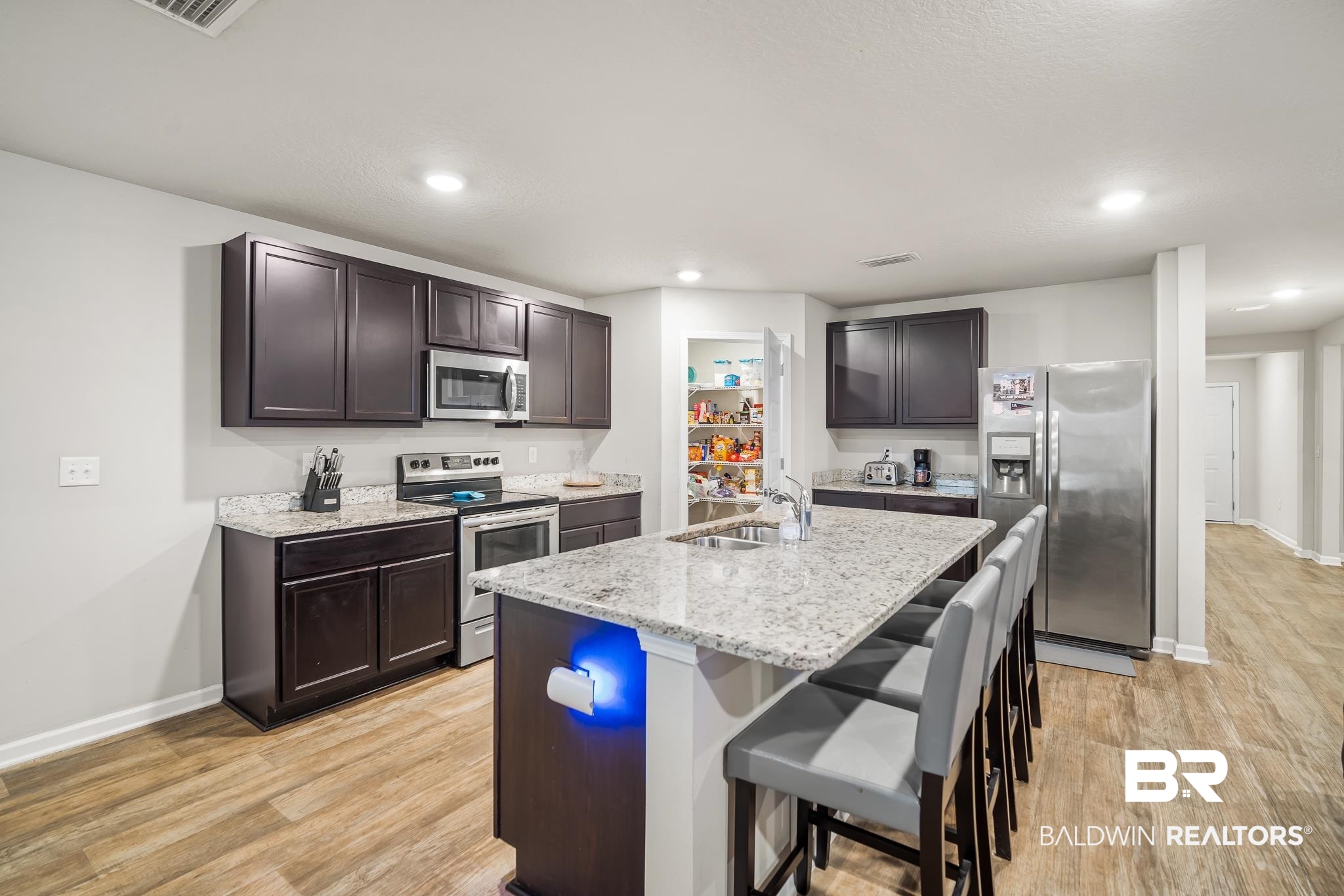 10074 Brodick Loop Daphne, AL 36527 - Photo 5 of 23 Kitchen w/granite