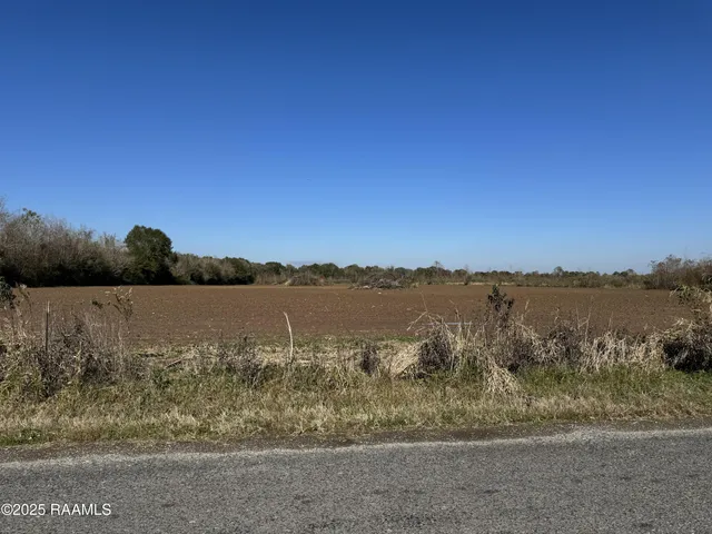 $225,000 | 290 Cottage Lane, Church Point, LA 70525