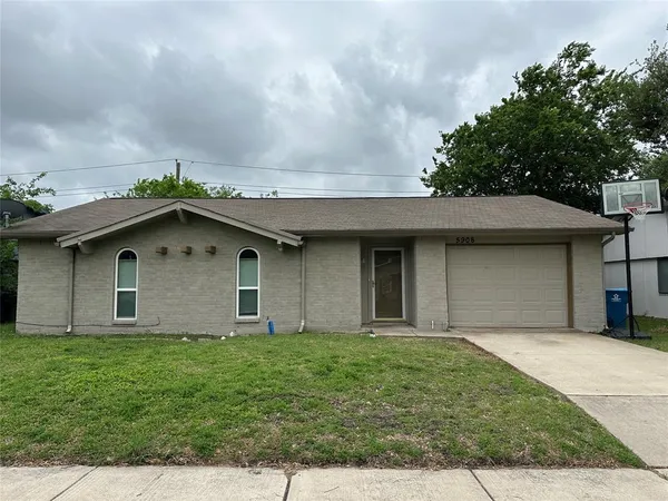 $240,000 | 5908 Maple Lane, Rowlett, TX 75089