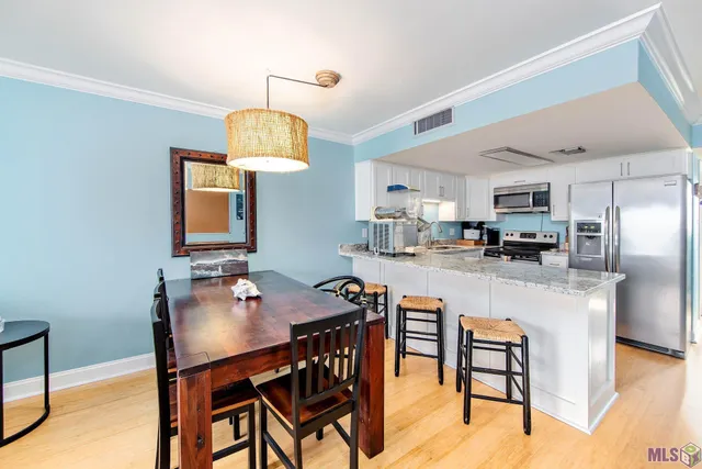 $229,000 | 411 Admiral Craik Drive, Unit 17, Grand Isle, LA 70358