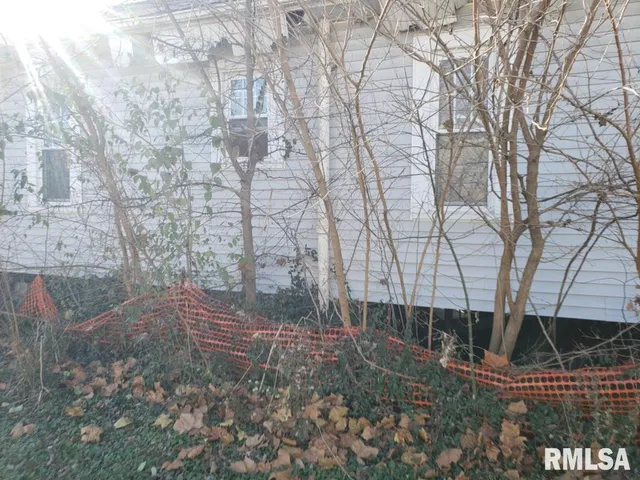 $20,000 | 305 East Church Street, Galatia, IL 62935