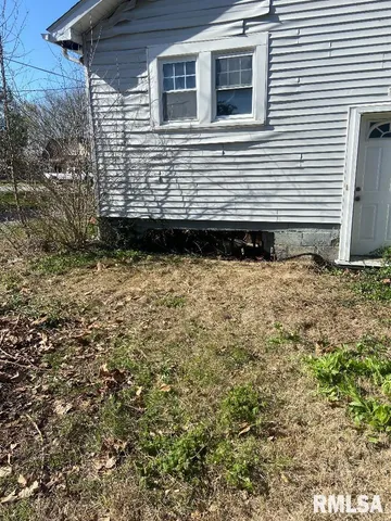 $20,000 | 305 East Church Street, Galatia, IL 62935