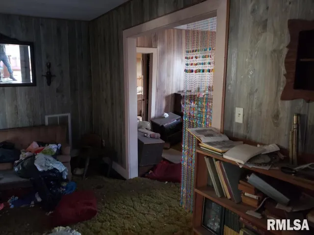 $20,000 | 305 East Church Street, Galatia, IL 62935