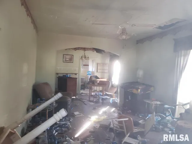 $20,000 | 305 East Church Street, Galatia, IL 62935