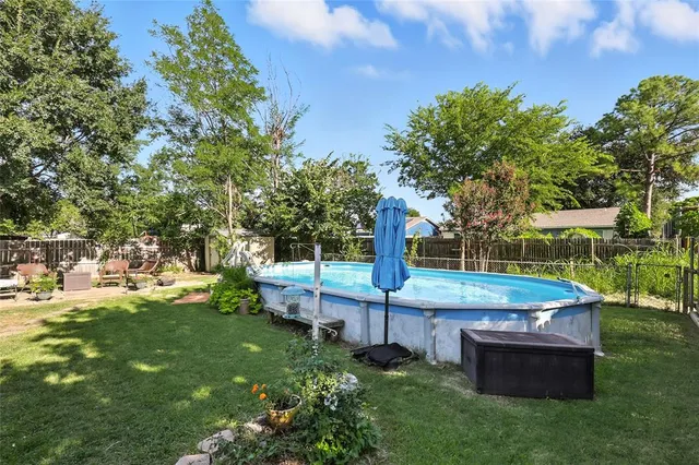 $300,000 | 1401 Monaco Drive, Lewisville, TX 75067