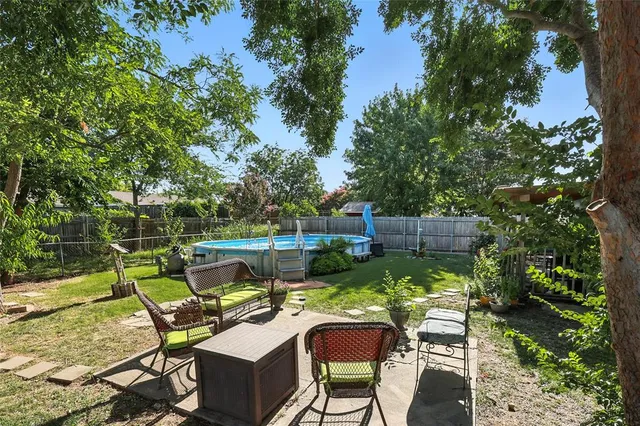 $300,000 | 1401 Monaco Drive, Lewisville, TX 75067