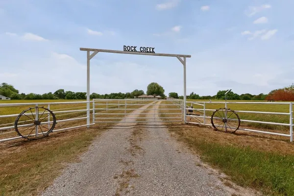 $825,000 | 1391 Farm To Market Road 3427, Greenville, TX 75401