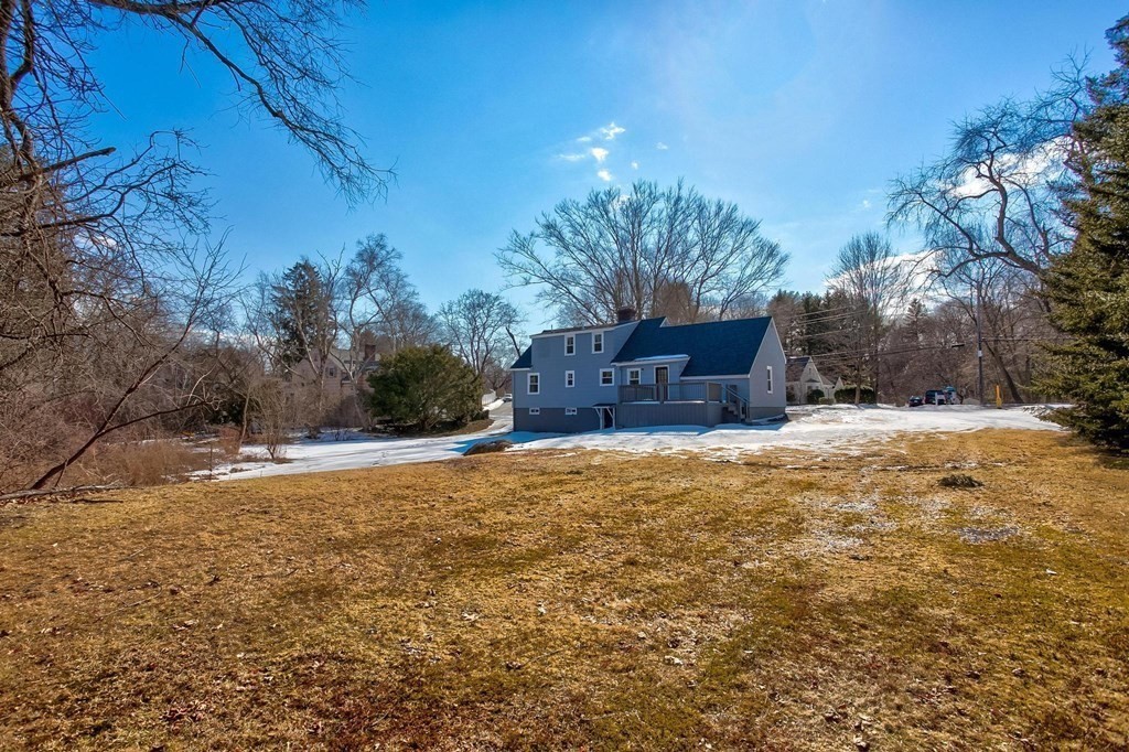 27 High Plain Road Andover, MA 01810 - Photo 14 of 23 Gallery Image 14
