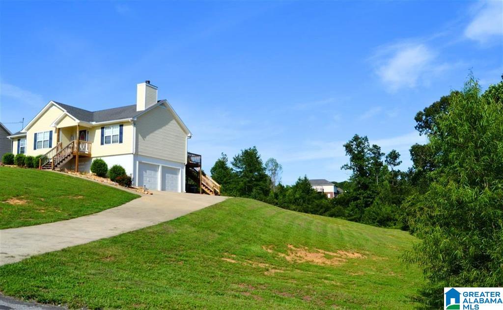 155 Miranda Road Warrior, AL 35180 - Photo 2 of 15