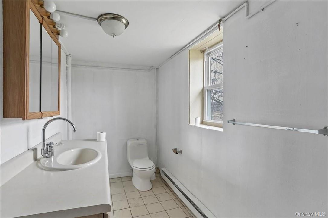 492 A Black Meadow Road Chester, NY 10918 - Photo 12 of 18 Full Bathroom