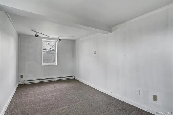 $1,750 | 492 A Black Meadow Road, Chester, NY 10918