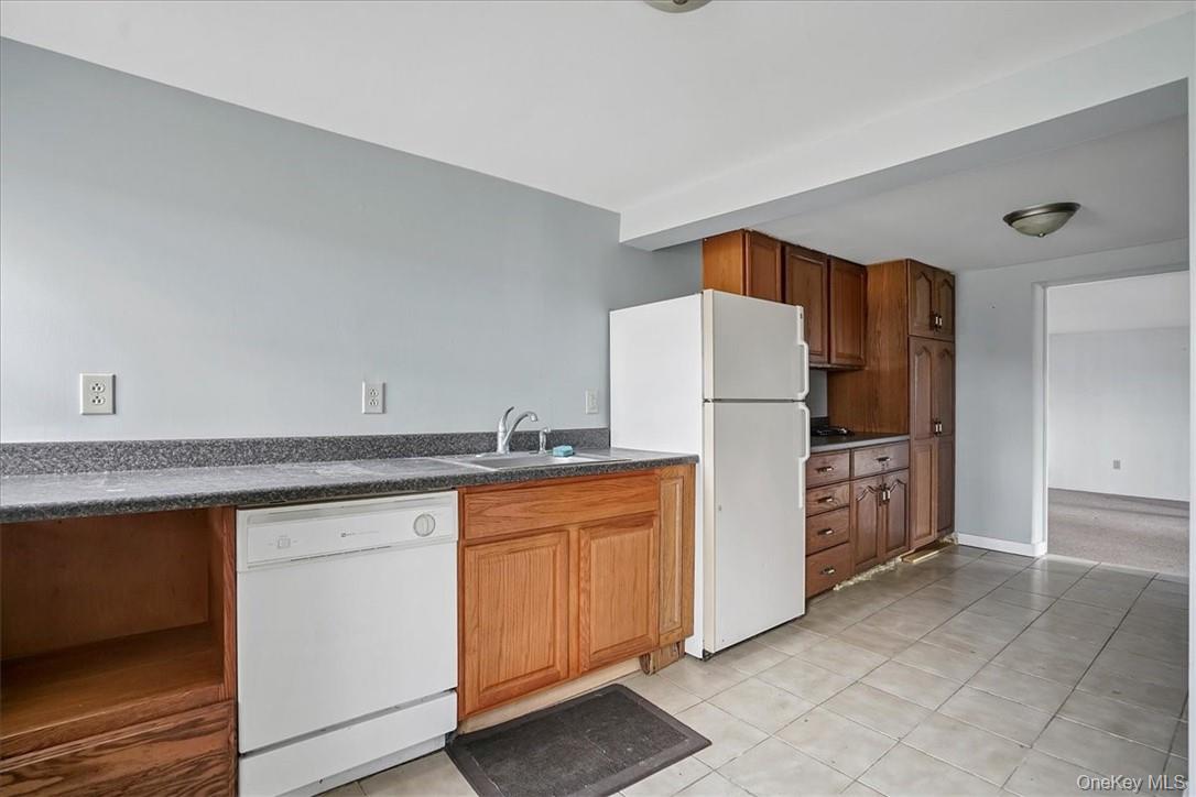 492 A Black Meadow Road Chester, NY 10918 - Photo 9 of 18 Kitchen from eat in area
