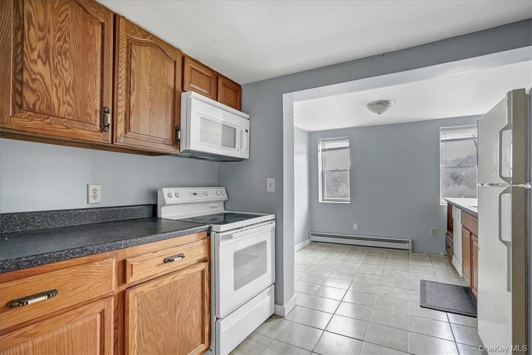492 A Black Meadow Road Chester, NY 10918 - Photo 10 of 18 Galley kitchen