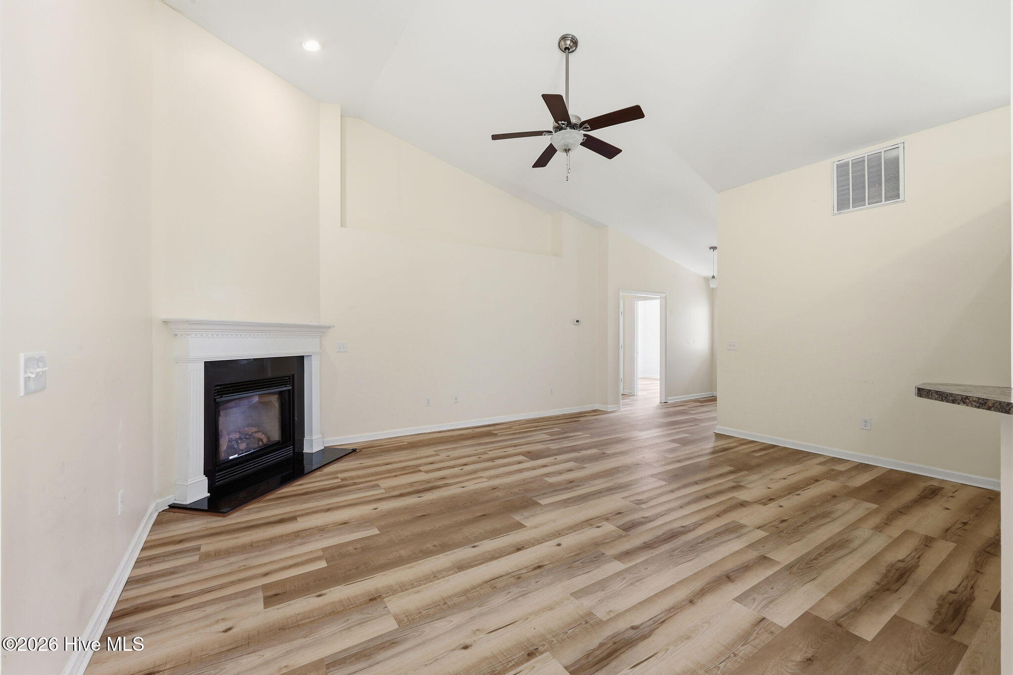 112 Bermuda View New Bern, NC 28560 - Photo 8 of 55