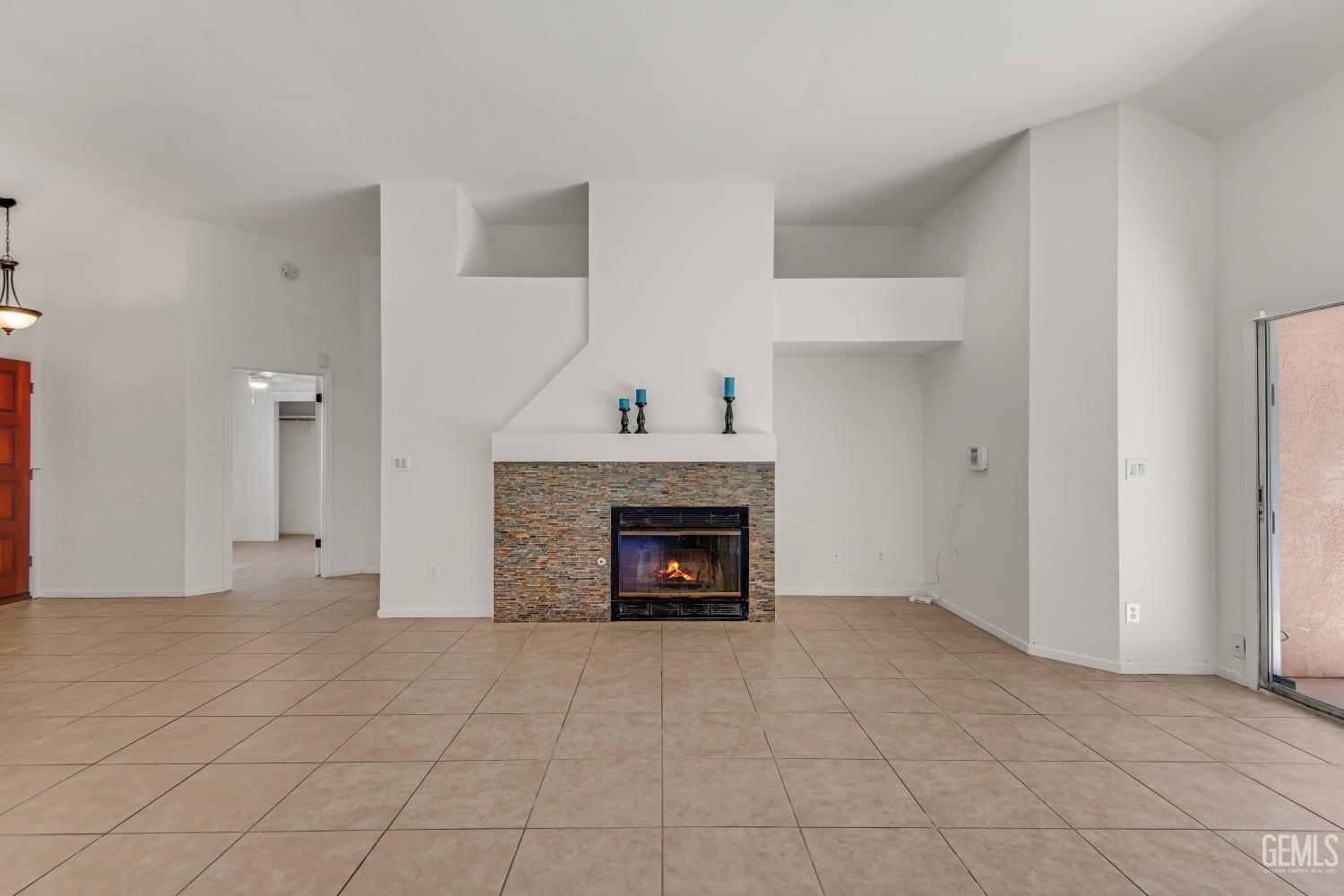 Undisclosed Address Bakersfield, CA 93311 - Photo 11 of 35