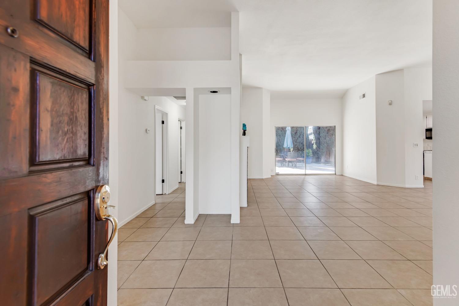 Undisclosed Address Bakersfield, CA 93311 - Photo 6 of 35