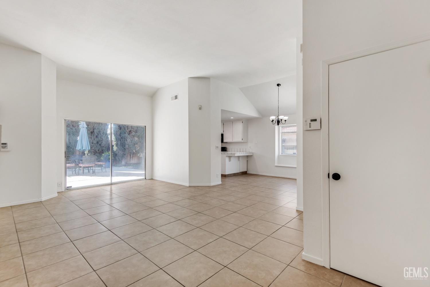 Undisclosed Address Bakersfield, CA 93311 - Photo 8 of 35