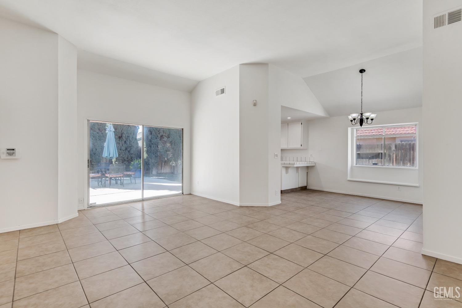 Undisclosed Address Bakersfield, CA 93311 - Photo 9 of 35