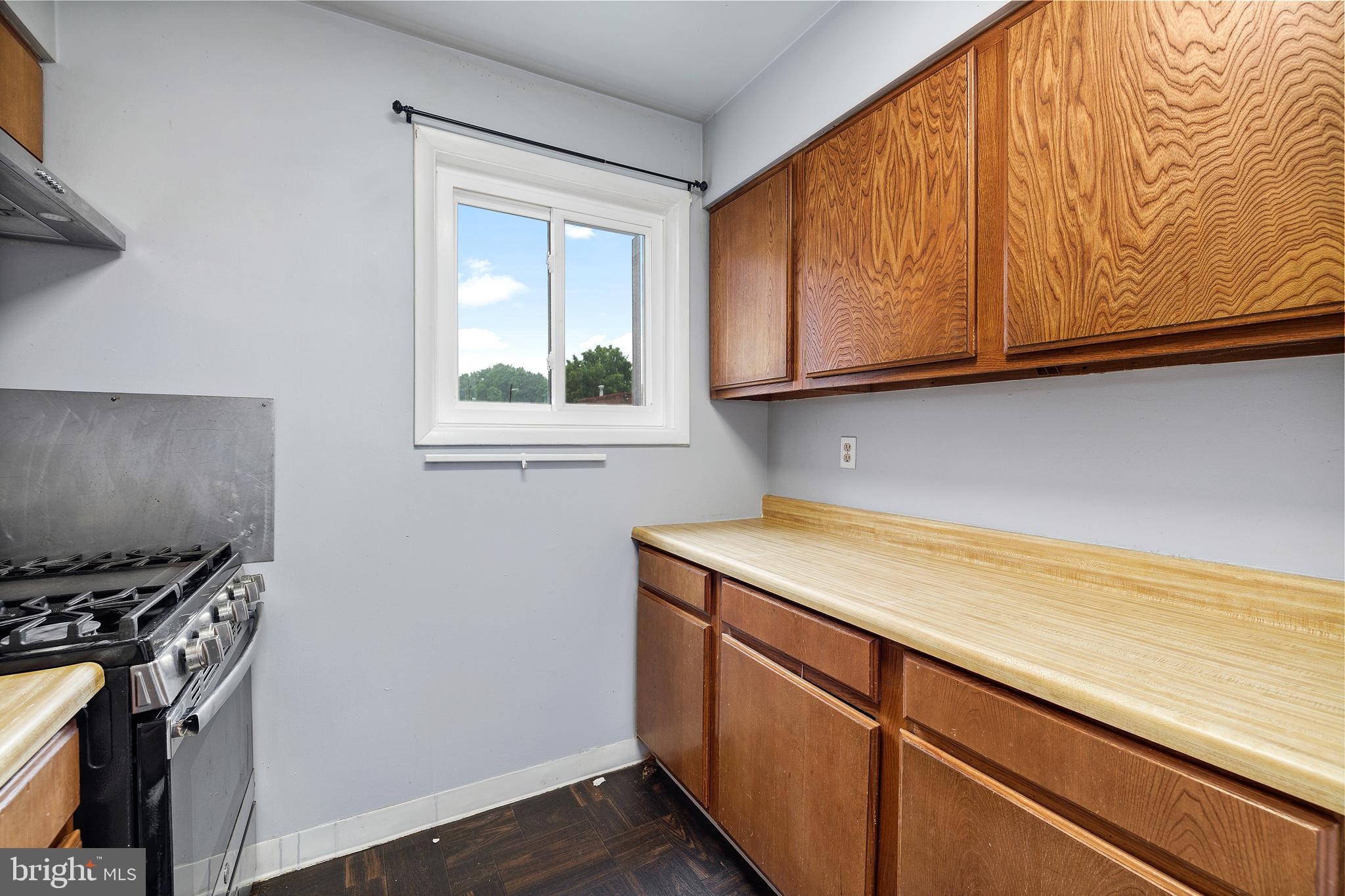 11607 Elkin Street, Unit 102 Silver Spring, MD 20902 - Photo 11 of 23