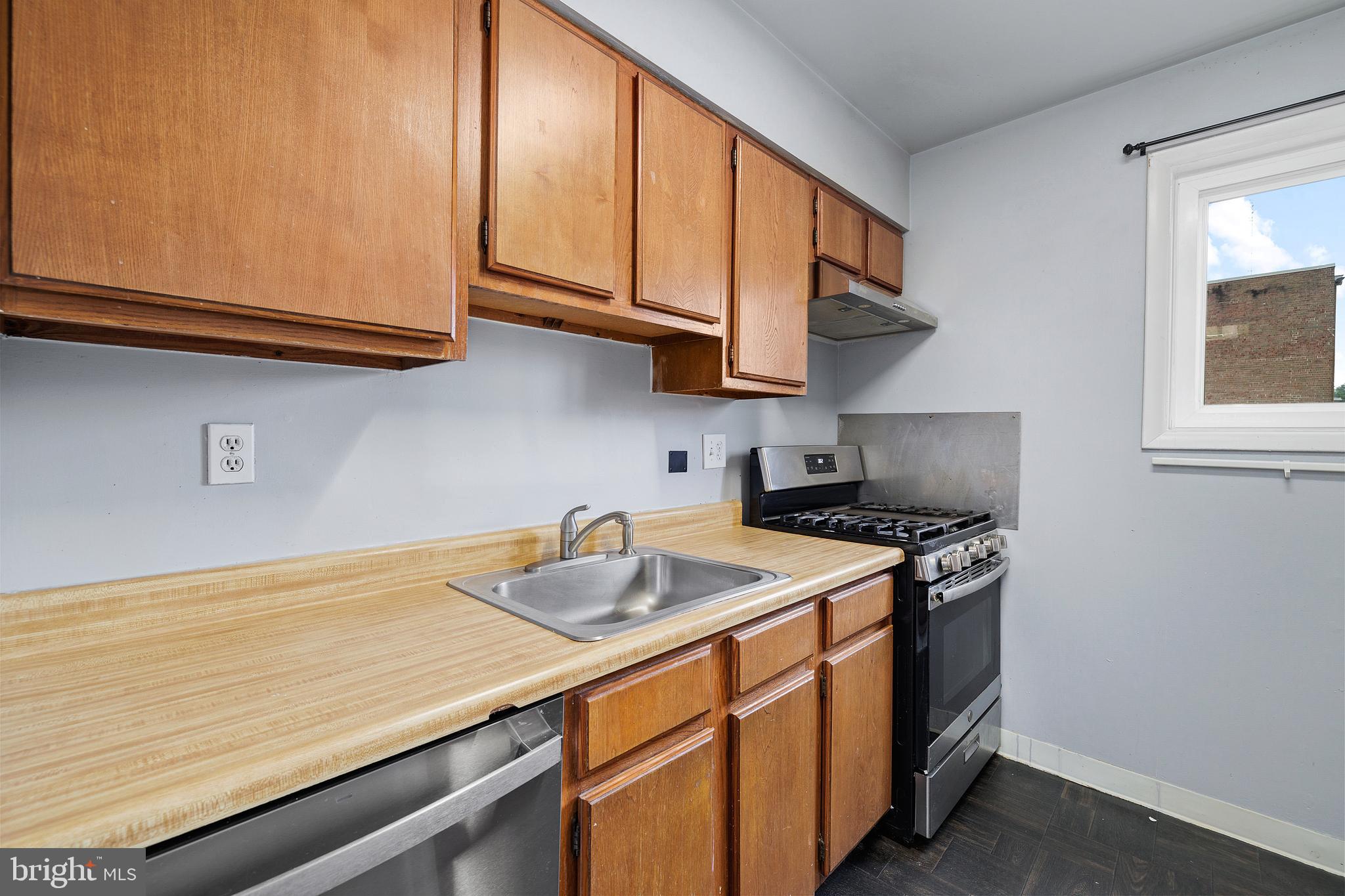 11607 Elkin Street, Unit 102 Silver Spring, MD 20902 - Photo 10 of 23