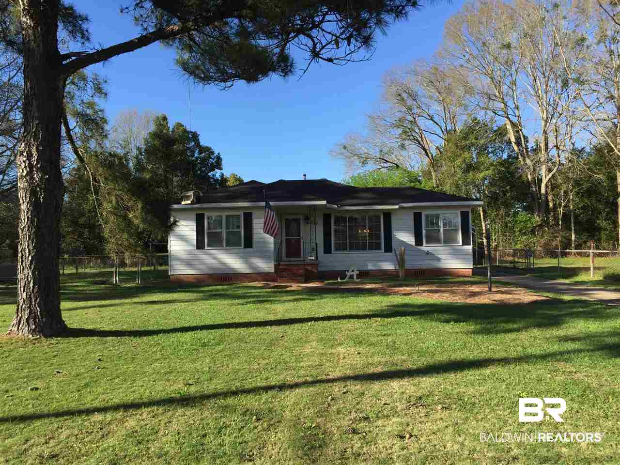 210 Alpine Street Mobile, AL 36611 - Photo 1 of 25