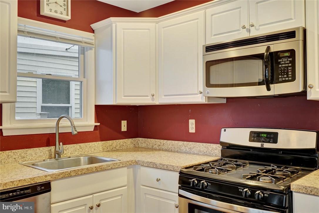 233 Montclair Road South Barnegat, NJ 08005 - Photo 13 of 28