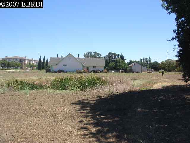535 Pittman Road Fairfield, CA 94534 - Photo 9 of 9 Gallery Image 9