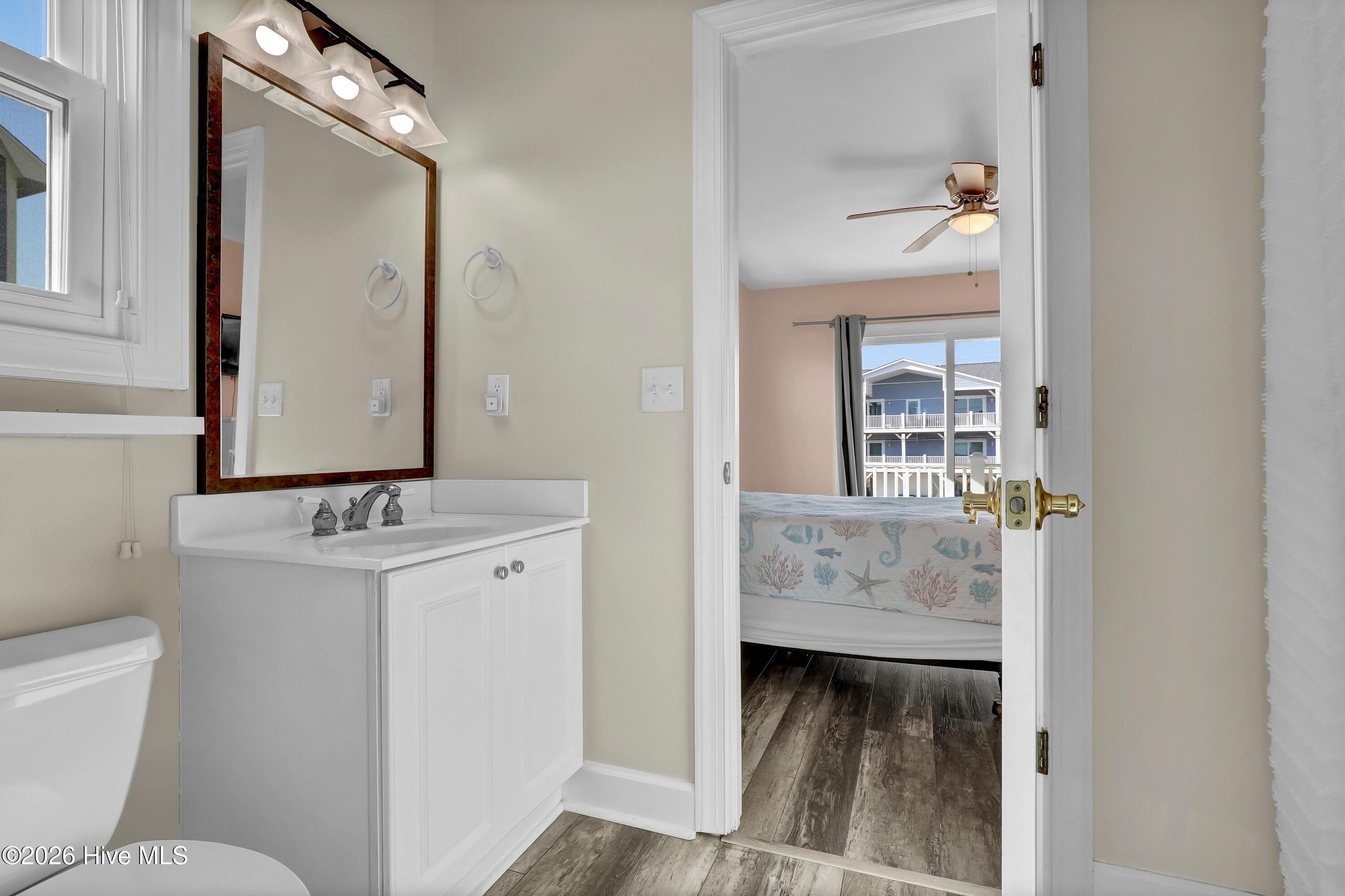 1078 New River Inlet Road North Topsail Beach, NC 28460 - Photo 31 of 63 Jack and Jill Bathroom