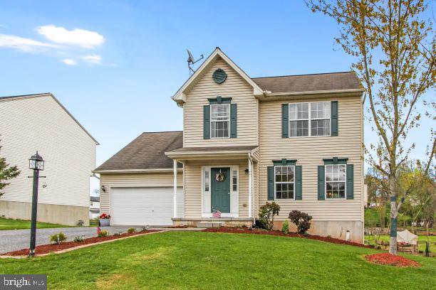 2370 Warwick Road York, PA 17408 - Photo 2 of 28 Gallery Image 2