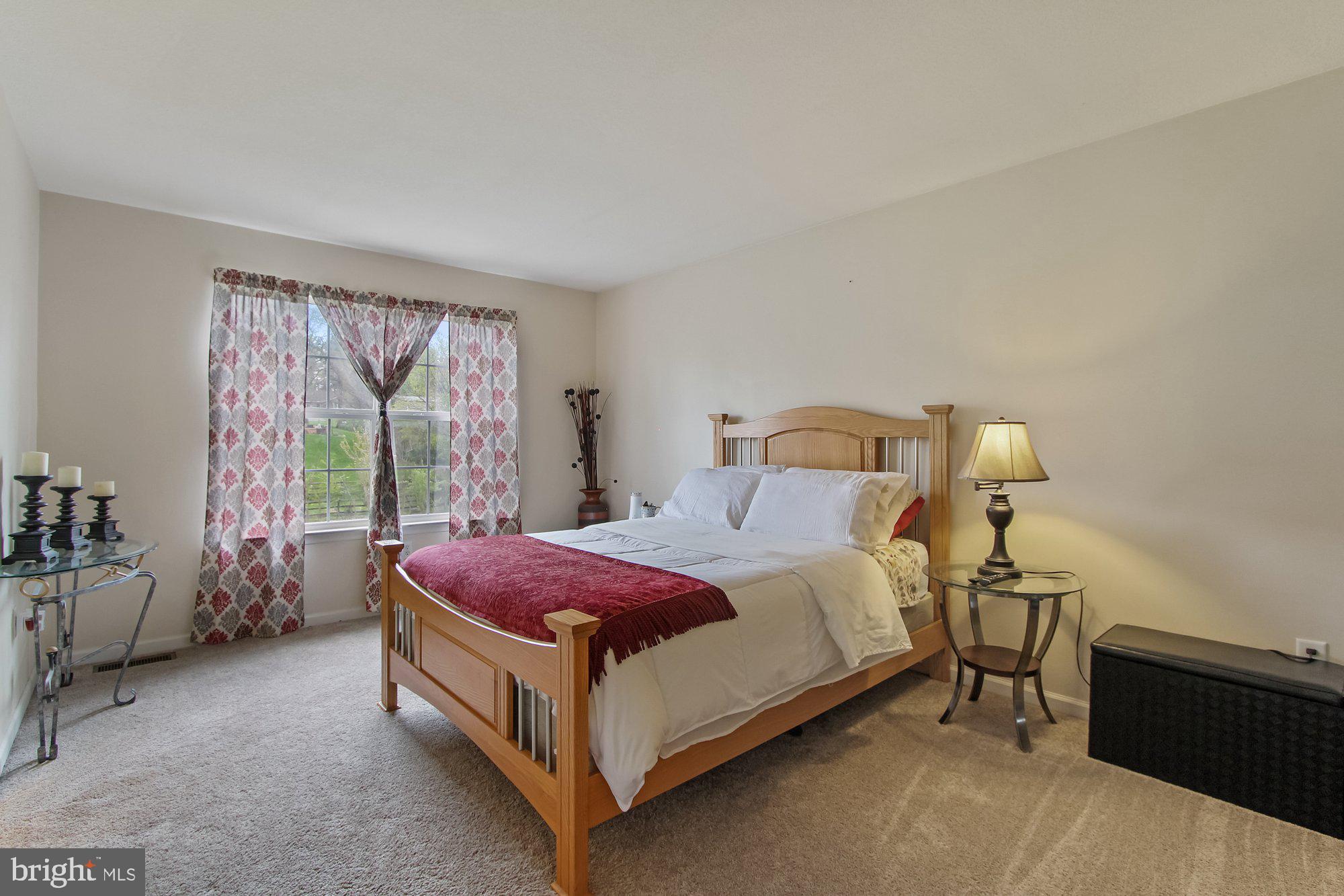 2370 Warwick Road York, PA 17408 - Photo 11 of 28 Gallery Image 11