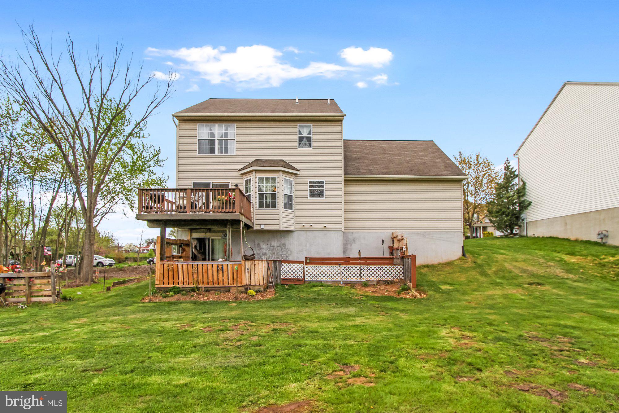 2370 Warwick Road York, PA 17408 - Photo 19 of 28 Gallery Image 19