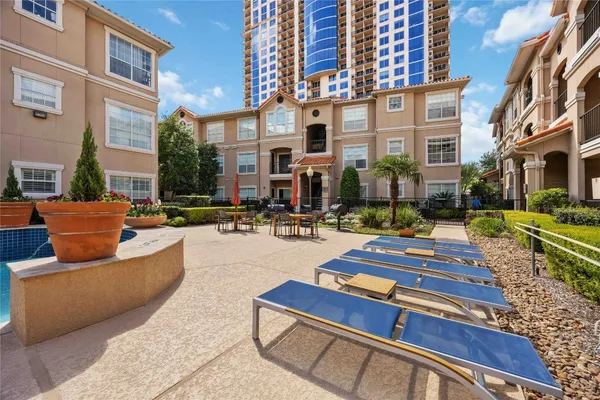 $2,000 | 3231 Allen Parkway, Unit 6101, Houston, TX 77019