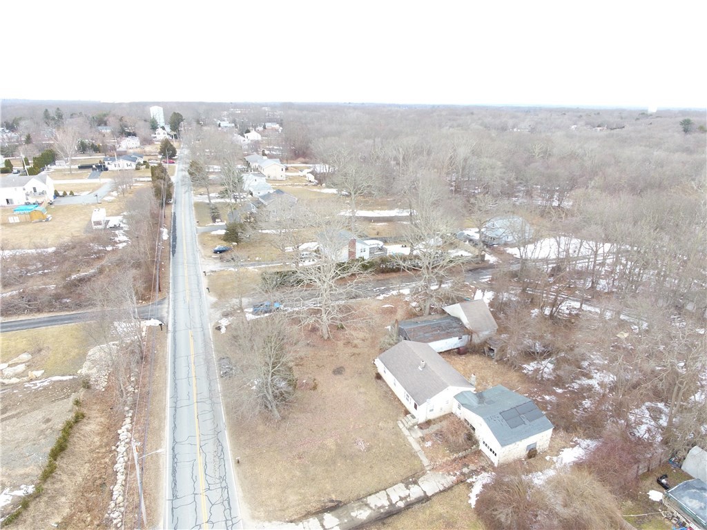 100 Brayton Road Tiverton, RI 02878 - Photo 6 of 9
