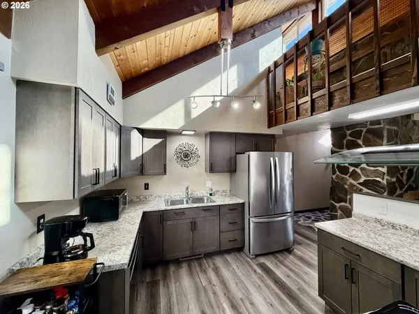 $480,000 | 2580 Fir Street, Coos Bay, OR 97420