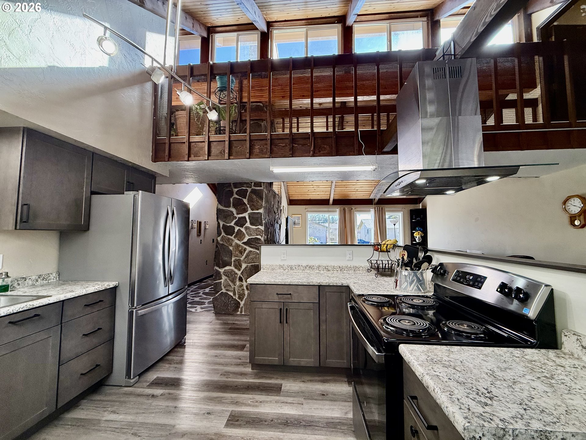 2580 Fir Street Coos Bay, OR 97420 - Photo 13 of 42