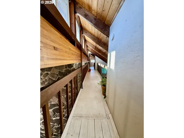 $480,000 | 2580 Fir Street, Coos Bay, OR 97420