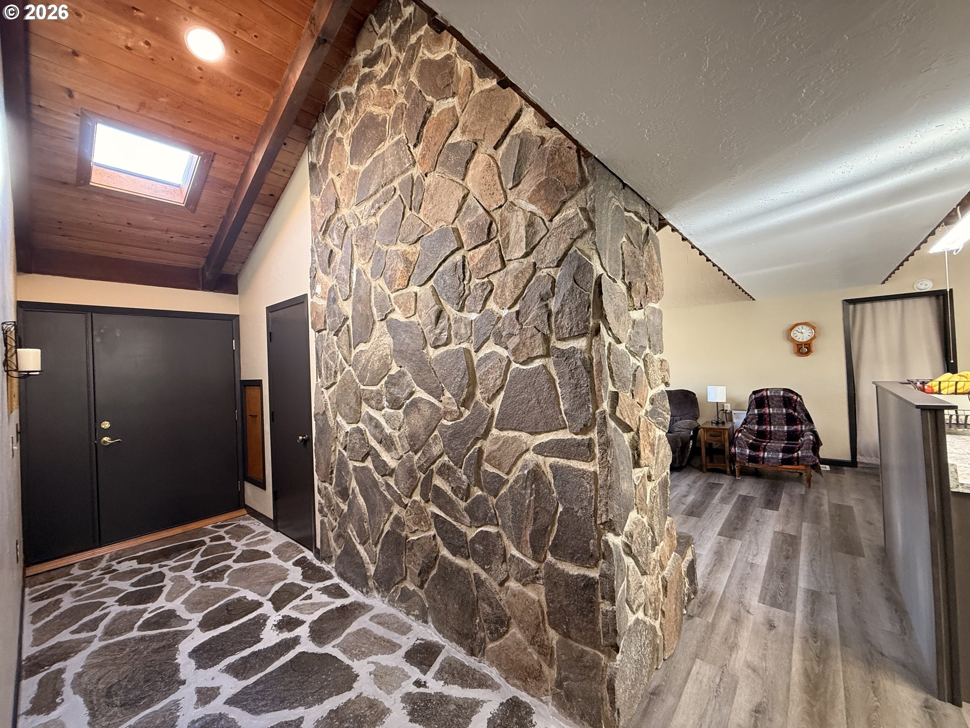 2580 Fir Street Coos Bay, OR 97420 - Photo 3 of 42