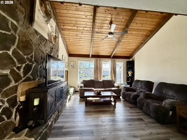 $480,000 | 2580 Fir Street, Coos Bay, OR 97420