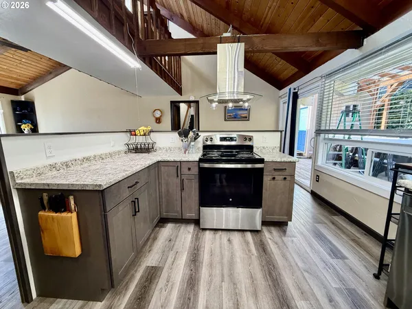 $480,000 | 2580 Fir Street, Coos Bay, OR 97420