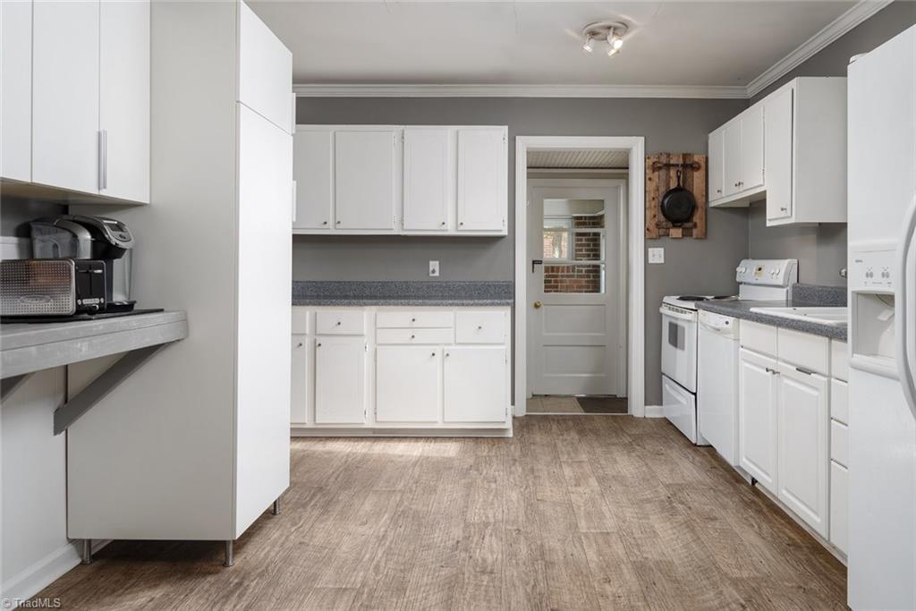 3404 Normandy Road Greensboro, NC 27408 - Photo 7 of 15 Gallery Image 7