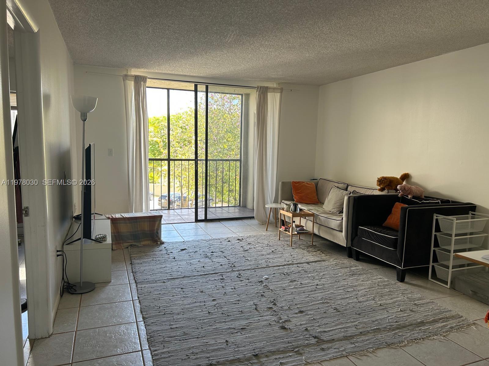 8075 Southwest 107th Avenue, Unit 304 Miami, FL 33173 - Photo 4 of 19