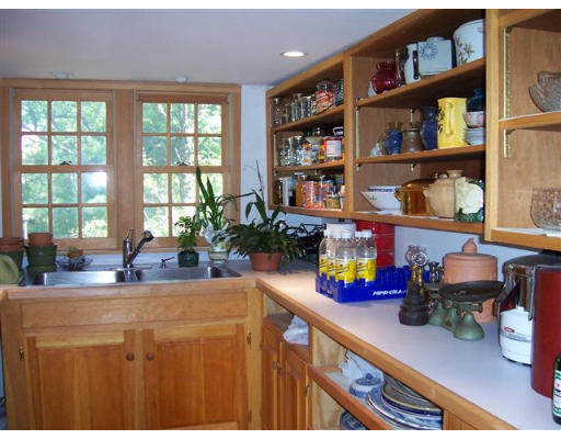 9 Gregory Street Middleton, MA 01949 - Photo 4 of 12 Gallery Image 4
