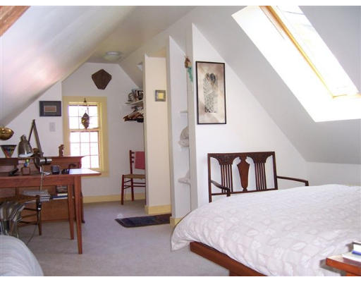 9 Gregory Street Middleton, MA 01949 - Photo 8 of 12 Gallery Image 8