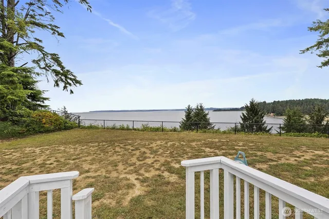 $300,000 | 42 Gunnar Lane, South Bend, WA 98586