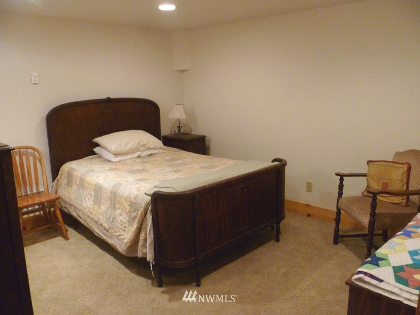 5030 Potter Road Deming, WA 98244 - Photo 15 of 25
