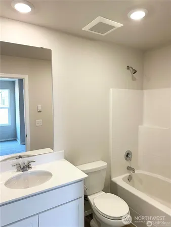$2,795 | 14025 198th Street East, Graham, WA 98338