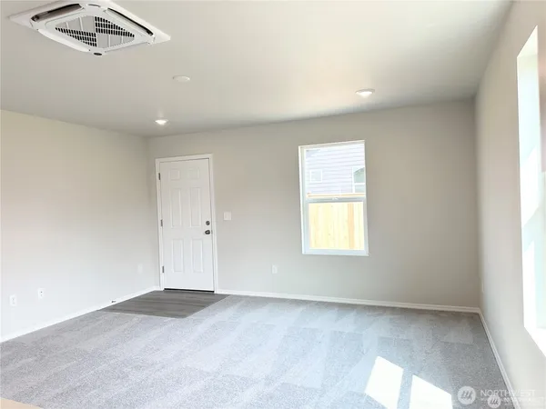 $2,795 | 14025 198th Street East, Graham, WA 98338