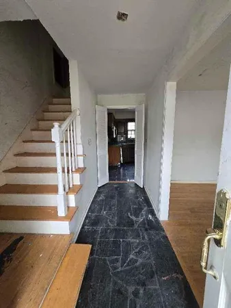 $229,900 | 3507 Southern Hills Drive, Kansas City, MO 64137