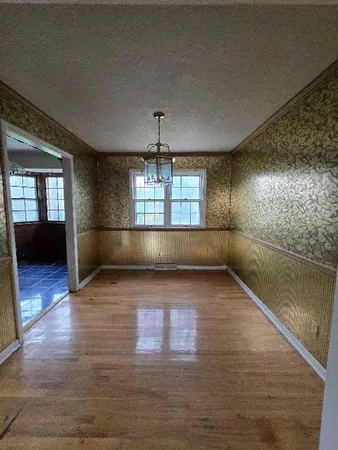 $229,900 | 3507 Southern Hills Drive, Kansas City, MO 64137