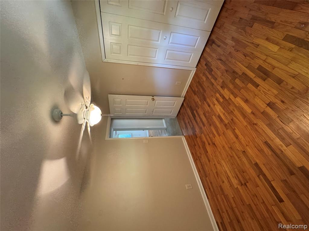 2434 East Cook Road Grand Blanc, MI 48439 - Photo 16 of 27